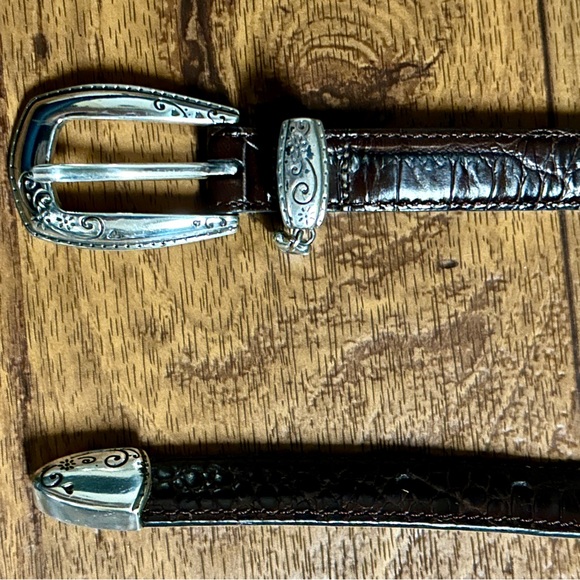 Brighton • Medium (30) • Brown Leather • Silver Buckle • Dangle Heart • Belt - Picture 14 of 16